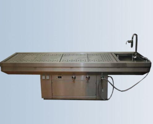 Стол для аутопсии и бальзамирования Delta Evolution III, производитель Hygeco, оборудование для бальзамирования и посмертного ухода за телом от компании TanatoService